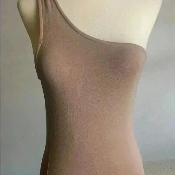 Beautiful Dress fully lined - Picture 2 of 5